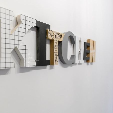 Daumier - New 2 Bdrs Flat Near La Seine Apartment Париж Екстериор снимка
